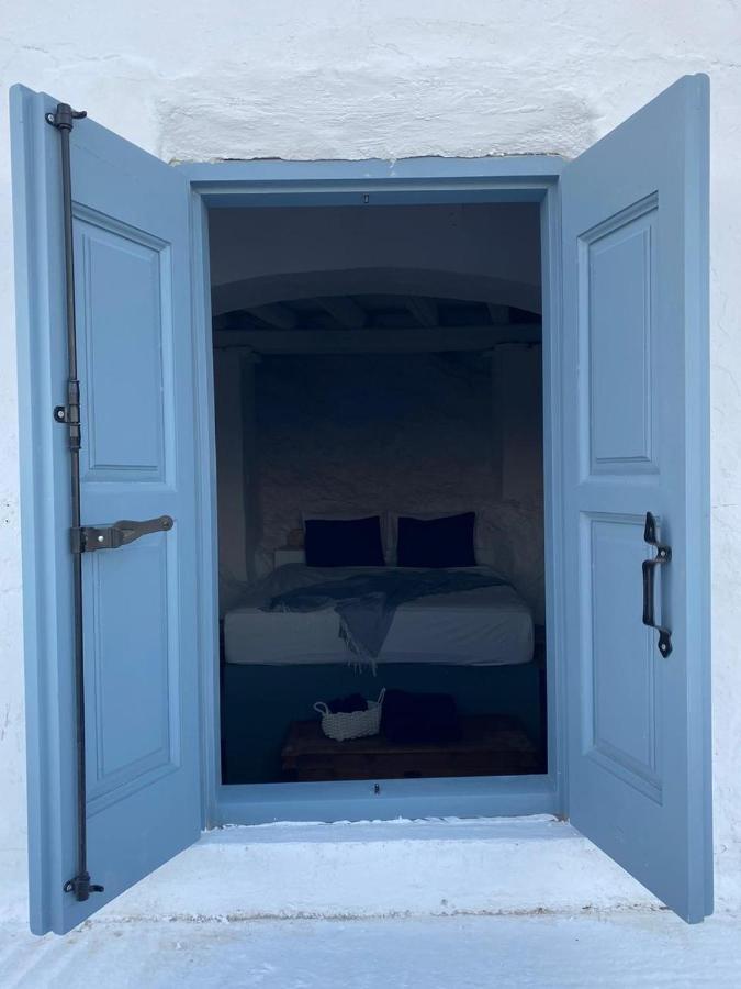 Windhouses Serifos Exterior photo